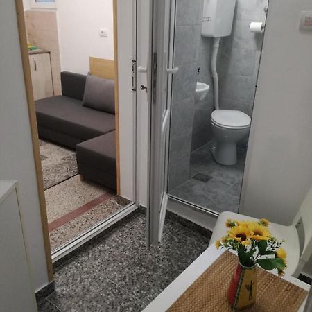 Mini Studio - One Traveler Apartamento Belgrado Exterior foto